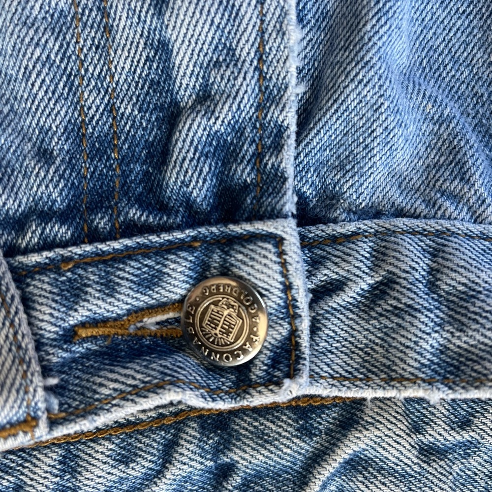 Vintage 1990’s High Rise Straight Leg Light Wash Jeans size 6p (26”x28”) - Picture 10 of 14